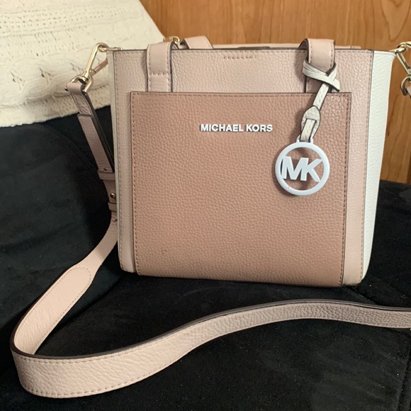 Michael Kors Handbags - Small Michael Kors Purse